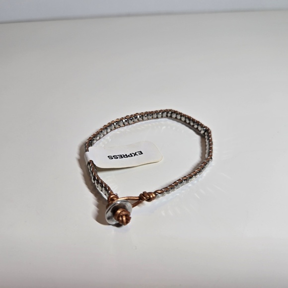 Express Two-Tone Chain Bracelet 🌺(2for$10) - Picture 5 of 8